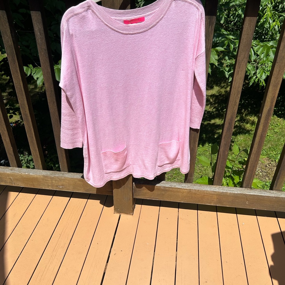 Lilly Pulitzer sweater pink Sz xxs runs big imo